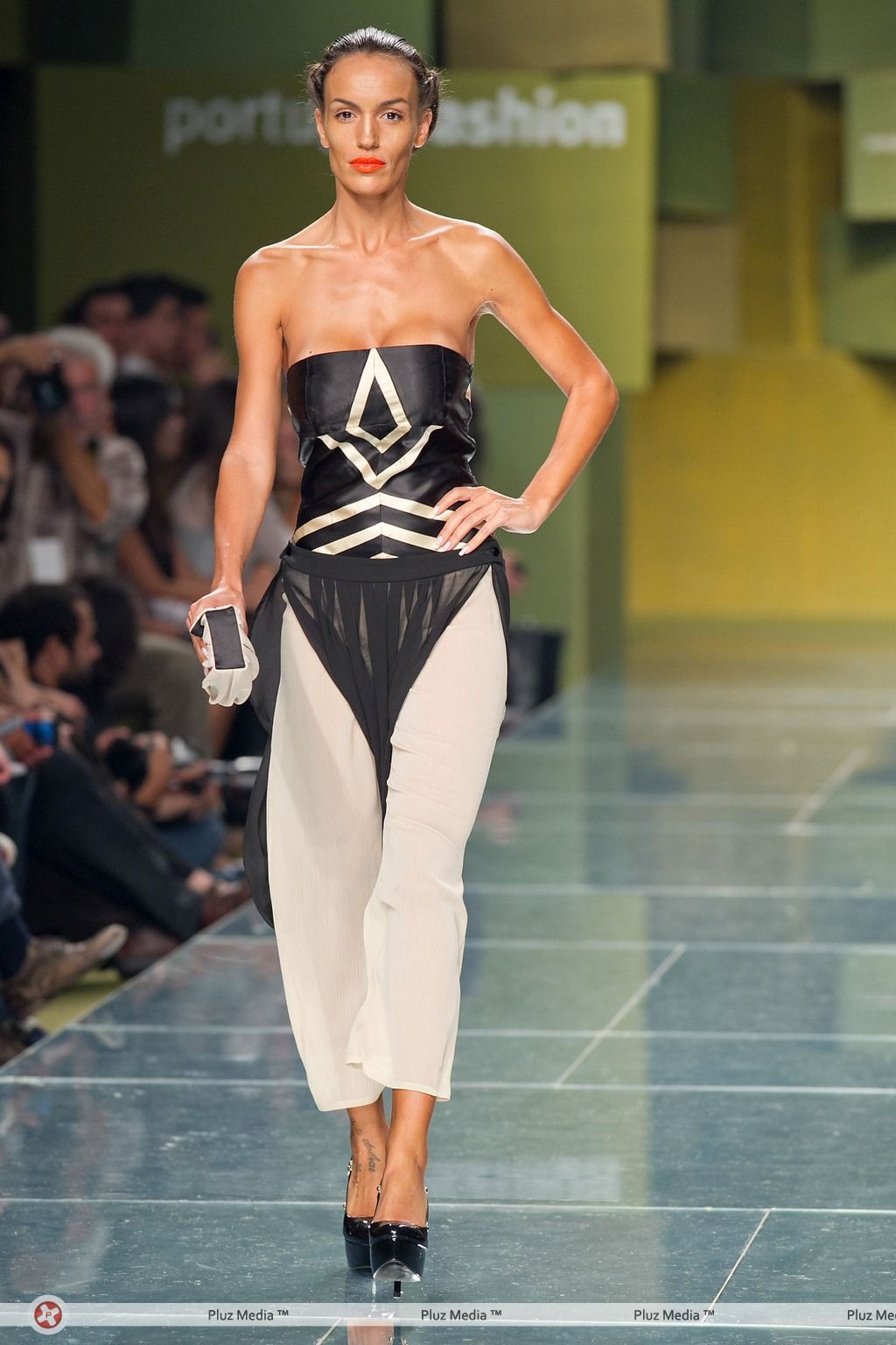 Portugal Fashion Week Spring/Summer 2012 - Fatima Lopes - Runway | Picture 109984